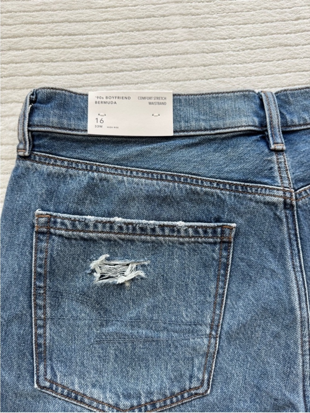 American Eagle Outfitters Women's Medium Blue Denim Jean Shorts - Picture 2 of 7